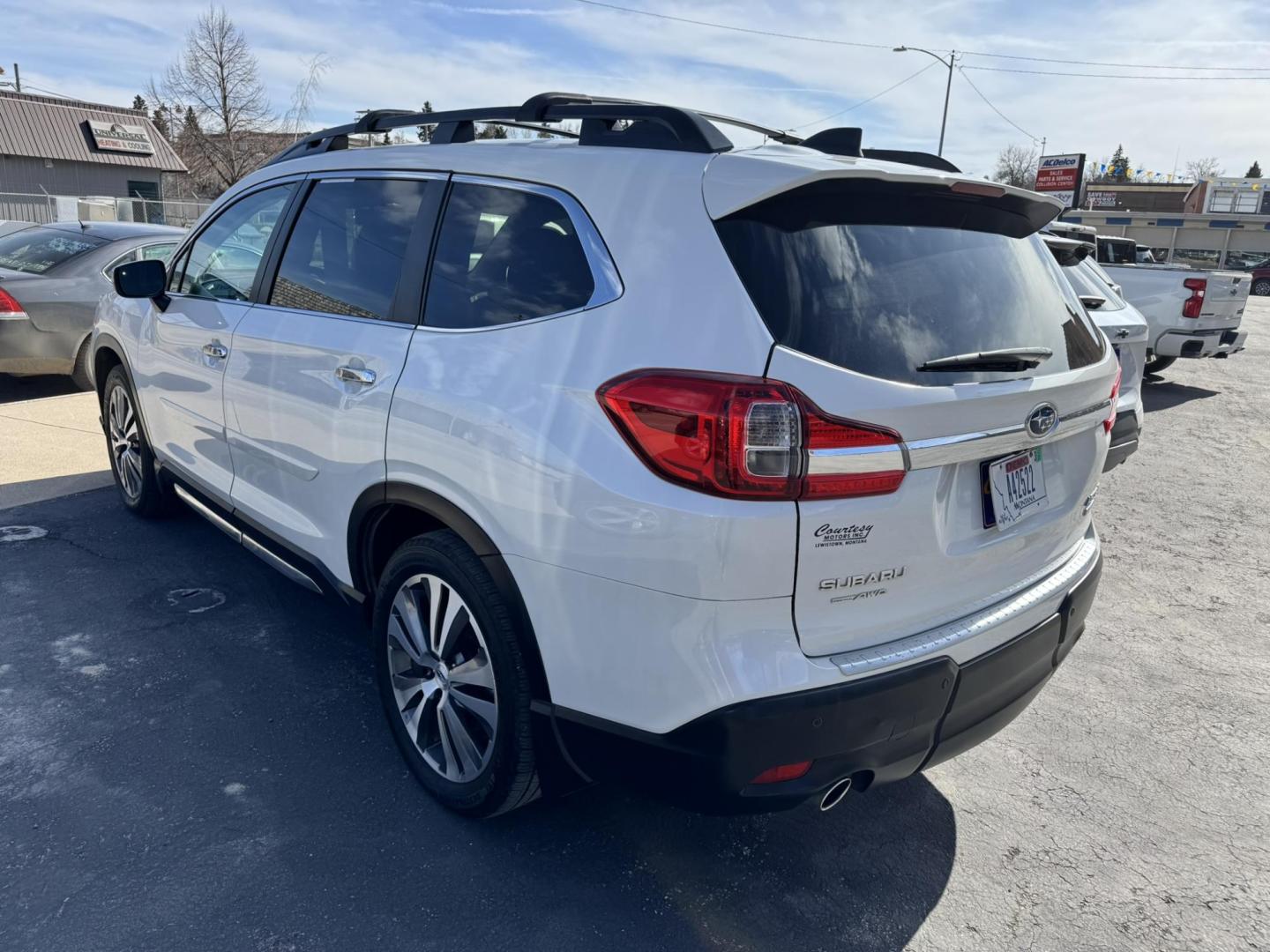 2022 WHITE /Brown Subaru Ascent Touring (4S4WMARD4N3) with an 2.4L L4 DOHC 16V engine, CVT transmission, located at 116 5th Avenue South, Lewistown, MT, 59457, 47.063877, -109.427879 - Photo#3
