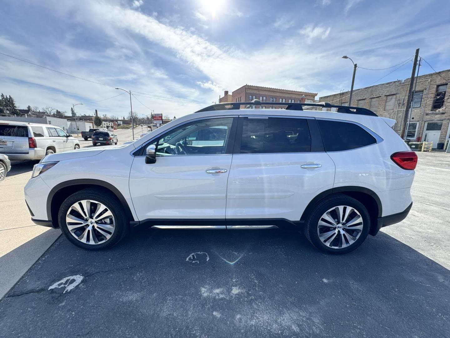 2022 WHITE /Brown Subaru Ascent Touring (4S4WMARD4N3) with an 2.4L L4 DOHC 16V engine, CVT transmission, located at 116 5th Avenue South, Lewistown, MT, 59457, 47.063877, -109.427879 - Photo#4