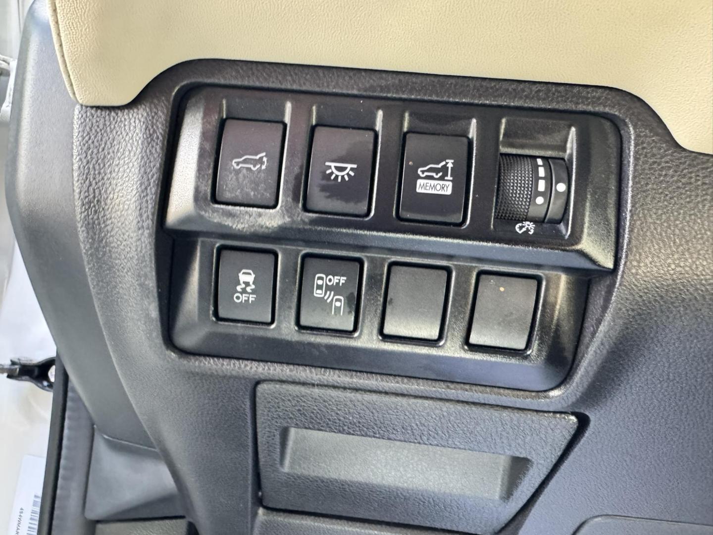 2022 WHITE /Brown Subaru Ascent Touring (4S4WMARD4N3) with an 2.4L L4 DOHC 16V engine, CVT transmission, located at 116 5th Avenue South, Lewistown, MT, 59457, 47.063877, -109.427879 - Photo#16