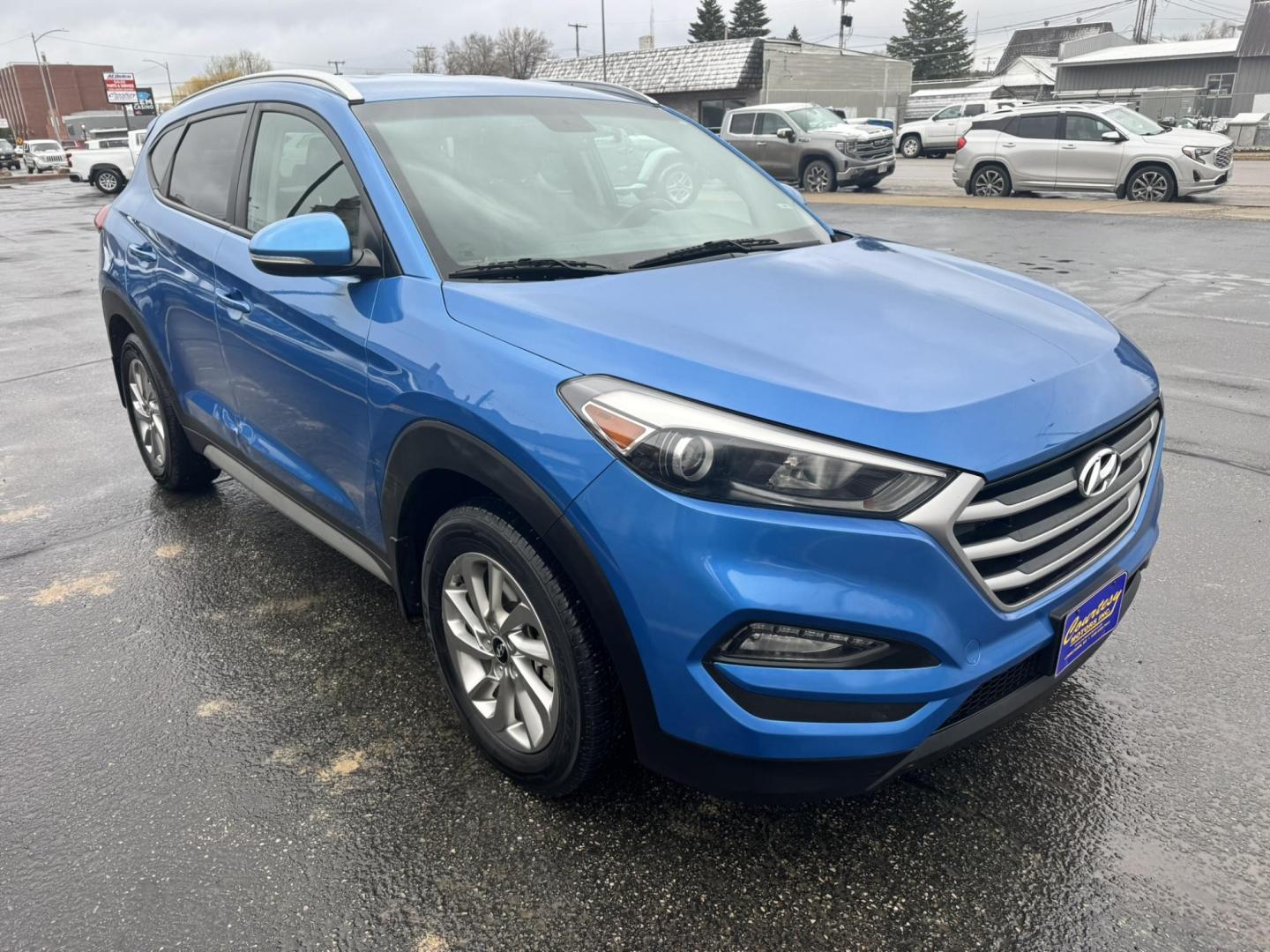 2017 Blue /Black Hyundai Tucson SE w/Preferred Package AWD (KM8J3CA43HU) with an 2.0L L4 DOHC 16V engine, 6A transmission, located at 116 5th Avenue South, Lewistown, MT, 59457, 47.063877, -109.427879 - Photo#0