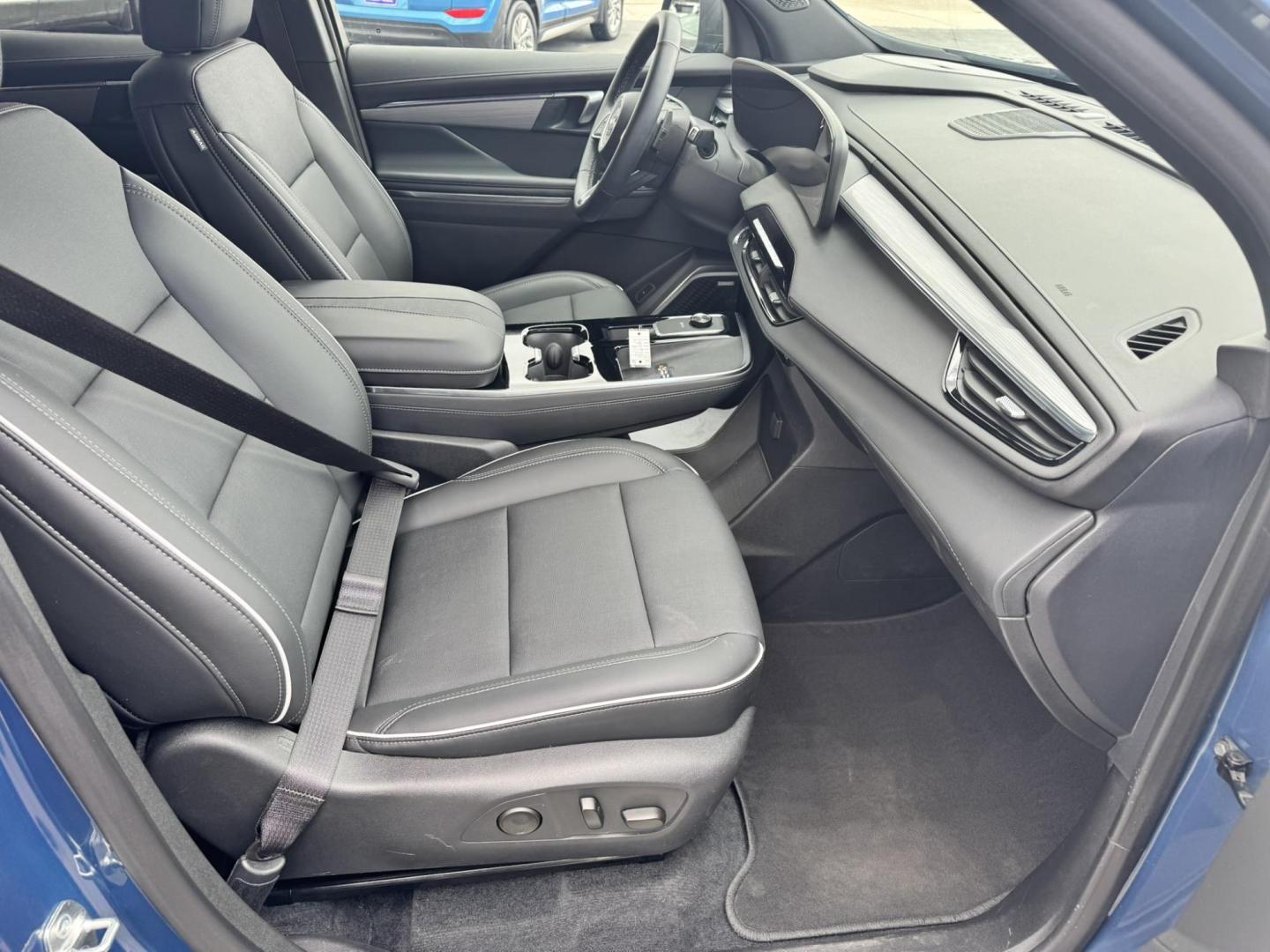 2025 Blue /Black Buick Enclave Preferred AWD (5GAEVARS7SJ) with an 2.5L L4 DOHC 16V TURBO engine, 9A transmission, located at 116 5th Avenue South, Lewistown, MT, 59457, 47.063877, -109.427879 - The completely redesigned 2025 Buick Enclave Preferred AWD delivers the perfect mix of space, comfort, and modern technology in a sleek, upscale package. Powered by a smooth and efficient turbocharged engine paired with a refined automatic transmission, this all-wheel-drive SUV is built to handle Mo - Photo#7