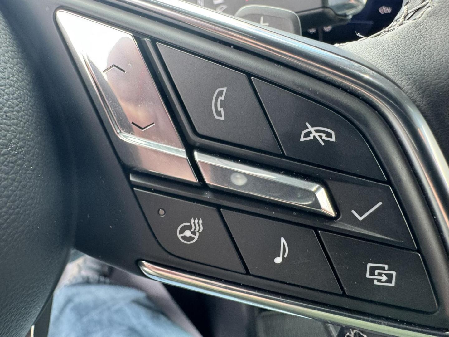 2025 Blue /Black Buick Enclave Preferred AWD (5GAEVARS7SJ) with an 2.5L L4 DOHC 16V TURBO engine, 9A transmission, located at 116 5th Avenue South, Lewistown, MT, 59457, 47.063877, -109.427879 - The completely redesigned 2025 Buick Enclave Preferred AWD delivers the perfect mix of space, comfort, and modern technology in a sleek, upscale package. Powered by a smooth and efficient turbocharged engine paired with a refined automatic transmission, this all-wheel-drive SUV is built to handle Mo - Photo#15