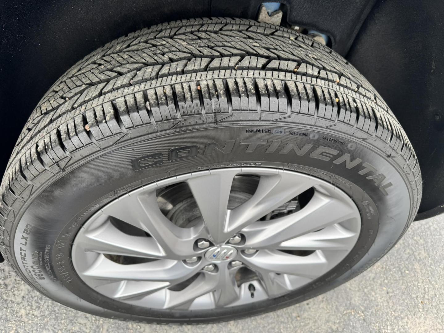 2025 Blue /Black Buick Enclave Preferred AWD (5GAEVARS7SJ) with an 2.5L L4 DOHC 16V TURBO engine, 9A transmission, located at 116 5th Avenue South, Lewistown, MT, 59457, 47.063877, -109.427879 - The completely redesigned 2025 Buick Enclave Preferred AWD delivers the perfect mix of space, comfort, and modern technology in a sleek, upscale package. Powered by a smooth and efficient turbocharged engine paired with a refined automatic transmission, this all-wheel-drive SUV is built to handle Mo - Photo#21