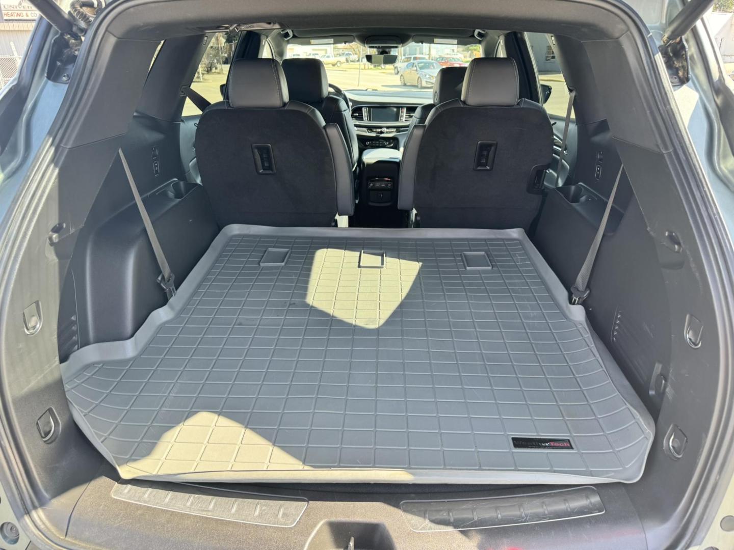 2022 Green /Grey Buick Enclave Essence AWD (5GAEVAKW1NJ) with an 3.6L V6 DOHC 24V engine, 9A transmission, located at 116 5th Avenue South, Lewistown, MT, 59457, 47.063877, -109.427879 - Experience smooth, refined driving in this 2022 Buick Enclave Essence AWD. Powered by a proven 3.6L V6 engine, this SUV delivers strong performance with the confidence of all-wheel drive, making it a great fit for Montana roads year-round. Inside, the Enclave shines with a quiet, upscale cabin feat - Photo#11