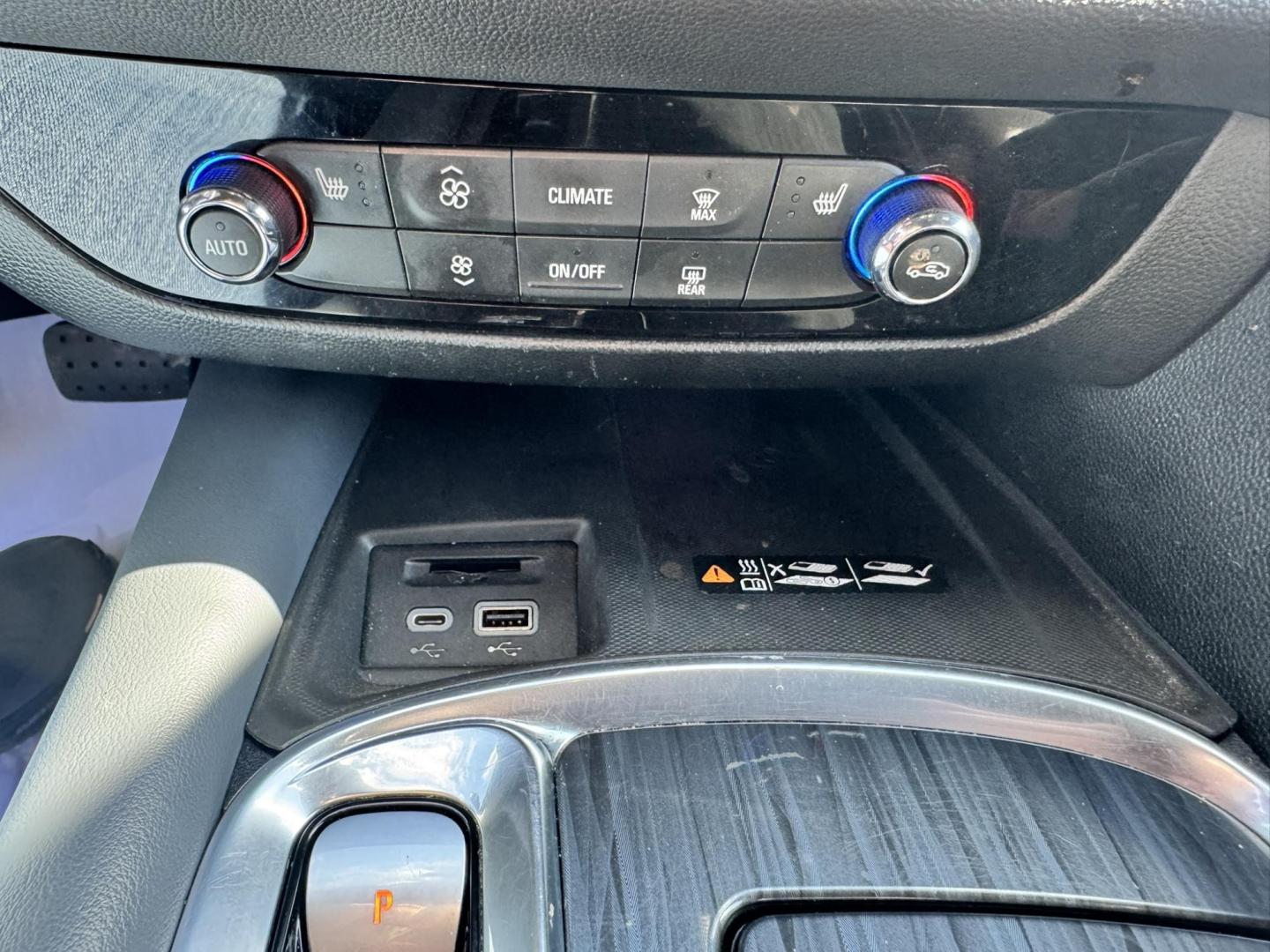 2022 Green /Grey Buick Enclave Essence AWD (5GAEVAKW1NJ) with an 3.6L V6 DOHC 24V engine, 9A transmission, located at 116 5th Avenue South, Lewistown, MT, 59457, 47.063877, -109.427879 - Experience smooth, refined driving in this 2022 Buick Enclave Essence AWD. Powered by a proven 3.6L V6 engine, this SUV delivers strong performance with the confidence of all-wheel drive, making it a great fit for Montana roads year-round. Inside, the Enclave shines with a quiet, upscale cabin feat - Photo#18