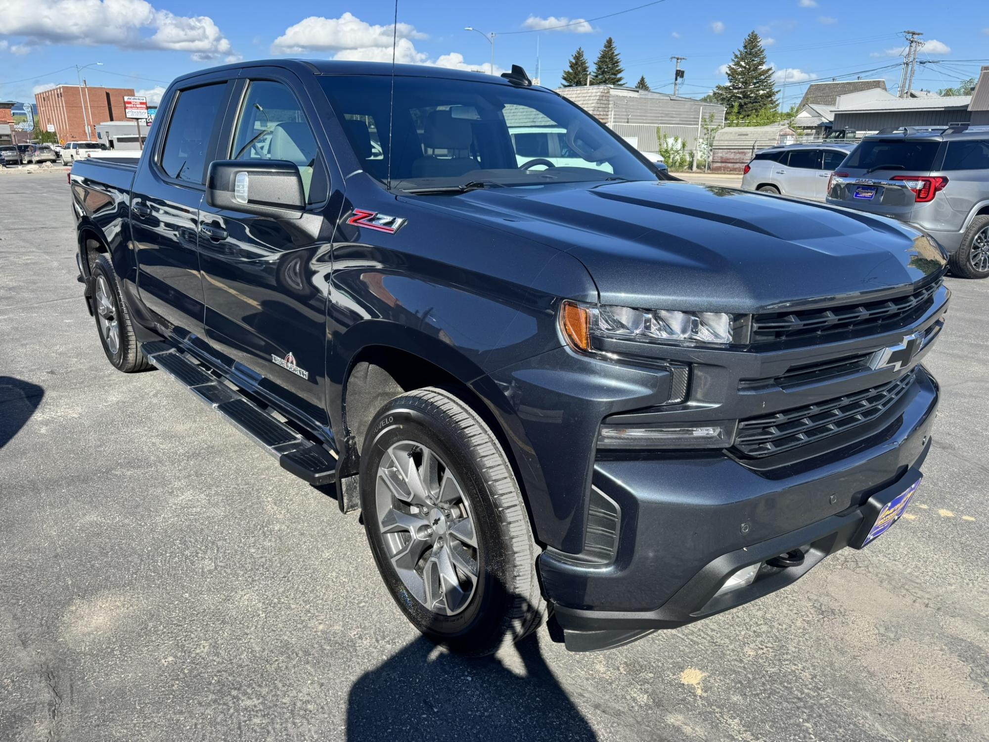 photo of 2019 Chevrolet Silverado 1500 RST Crew Cab 4WD
