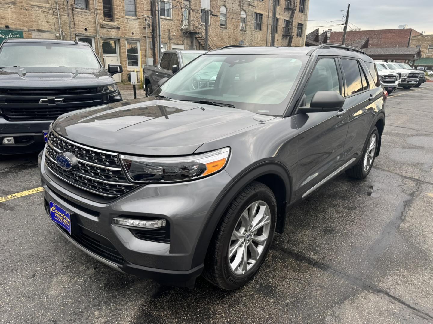 2023 Grey /Black Ford Explorer XLT AWD (1FMSK8DH3PG) with an 2.3L L4 DOHC 16V engine, 10A transmission, located at 116 5th Avenue South, Lewistown, MT, 59457, 47.063877, -109.427879 - With only 4,800 miles, this 2023 Ford Explorer XLT is an incredible opportunity to own a like-new SUV without the new vehicle price. Combining bold styling, impressive capability, and a spacious interior, it's ready for family road trips, daily commuting, and everything in between. Inside, you'll f- Photo#7