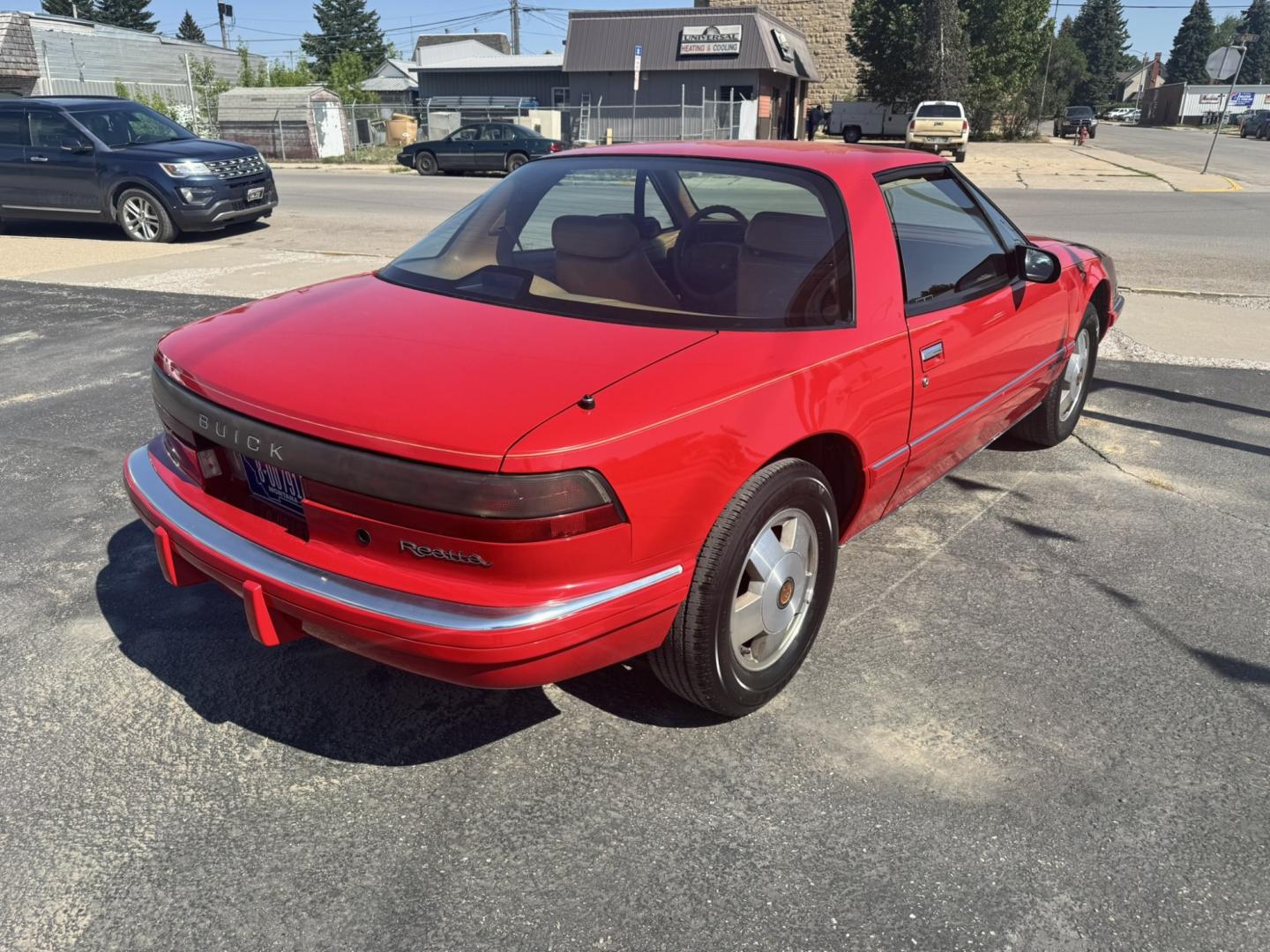1990 Red /Tan Buick Reatta Coupe (1G4EC13C6LB) with an 3.8L V6 12V engine, 4A OD transmission, located at 116 5th Avenue South, Lewistown, MT, 59457, 47.063877, -109.427879 - Check out this local consignment! You don't see these anymore, cheap fun!- Photo#4