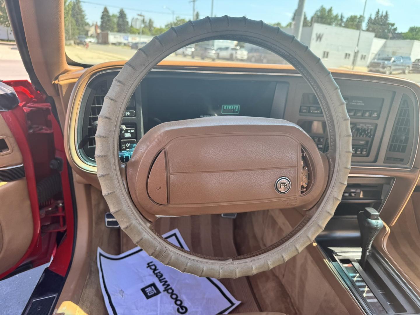 1990 Red /Tan Buick Reatta Coupe (1G4EC13C6LB) with an 3.8L V6 12V engine, 4A OD transmission, located at 116 5th Avenue South, Lewistown, MT, 59457, 47.063877, -109.427879 - Check out this local consignment! You don't see these anymore, cheap fun!- Photo#9