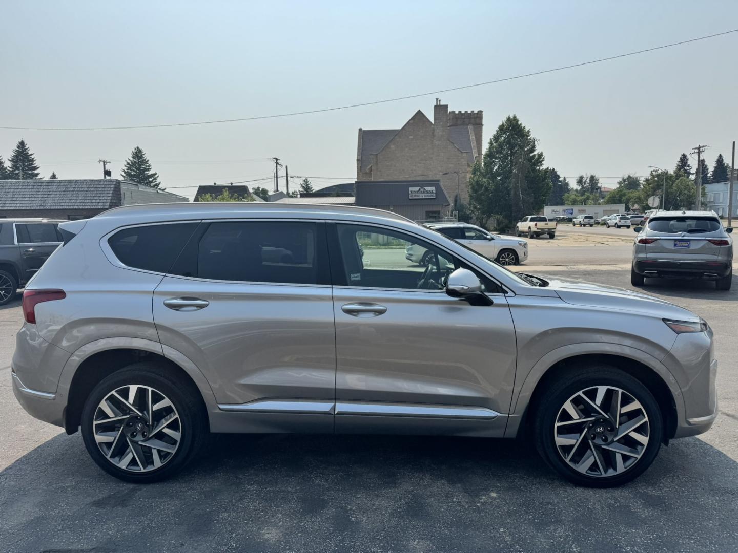 2023 Silver /Black Hyundai Santa Fe Calligraphy AWD (5NMS5DAL0PH) with an 2.5L L4 DOHC 16V engine, 6A transmission, located at 116 5th Avenue South, Lewistown, MT, 59457, 47.063877, -109.427879 - Luxury, comfort, and confidence come together in this 2023 Hyundai Santa Fe Calligraphy AWD! Finished with Hyundai's top-of-the-line Calligraphy trim, this SUV is loaded with premium features including quilted Nappa leather seating, panoramic sunroof, premium Bose audio, large touchscreen with navig- Photo#1