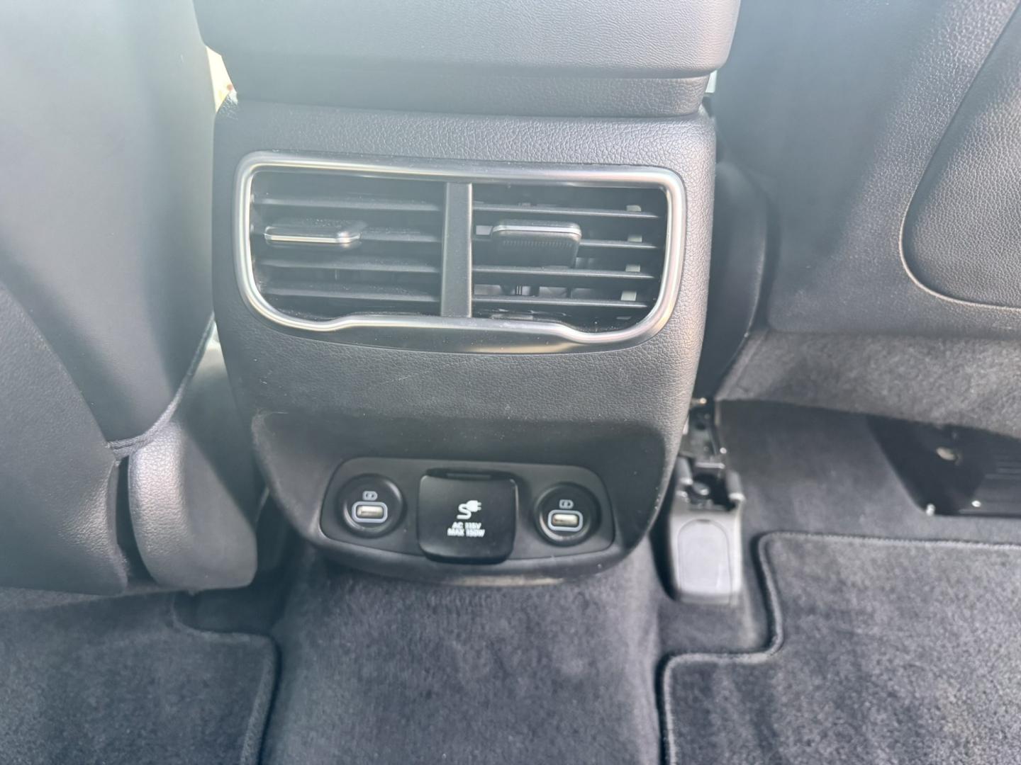 2023 Silver /Black Hyundai Santa Fe Calligraphy AWD (5NMS5DAL0PH) with an 2.5L L4 DOHC 16V engine, 6A transmission, located at 116 5th Avenue South, Lewistown, MT, 59457, 47.063877, -109.427879 - Luxury, comfort, and confidence come together in this 2023 Hyundai Santa Fe Calligraphy AWD! Finished with Hyundai's top-of-the-line Calligraphy trim, this SUV is loaded with premium features including quilted Nappa leather seating, panoramic sunroof, premium Bose audio, large touchscreen with navig- Photo#8