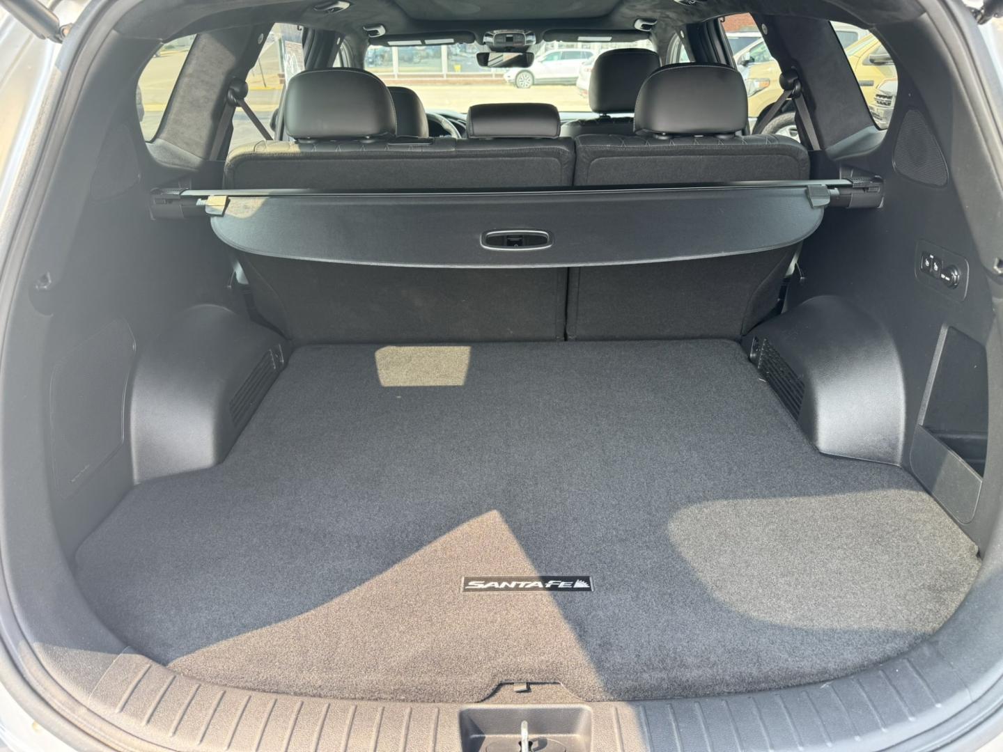 2023 Silver /Black Hyundai Santa Fe Calligraphy AWD (5NMS5DAL0PH) with an 2.5L L4 DOHC 16V engine, 6A transmission, located at 116 5th Avenue South, Lewistown, MT, 59457, 47.063877, -109.427879 - Luxury, comfort, and confidence come together in this 2023 Hyundai Santa Fe Calligraphy AWD! Finished with Hyundai's top-of-the-line Calligraphy trim, this SUV is loaded with premium features including quilted Nappa leather seating, panoramic sunroof, premium Bose audio, large touchscreen with navig- Photo#9