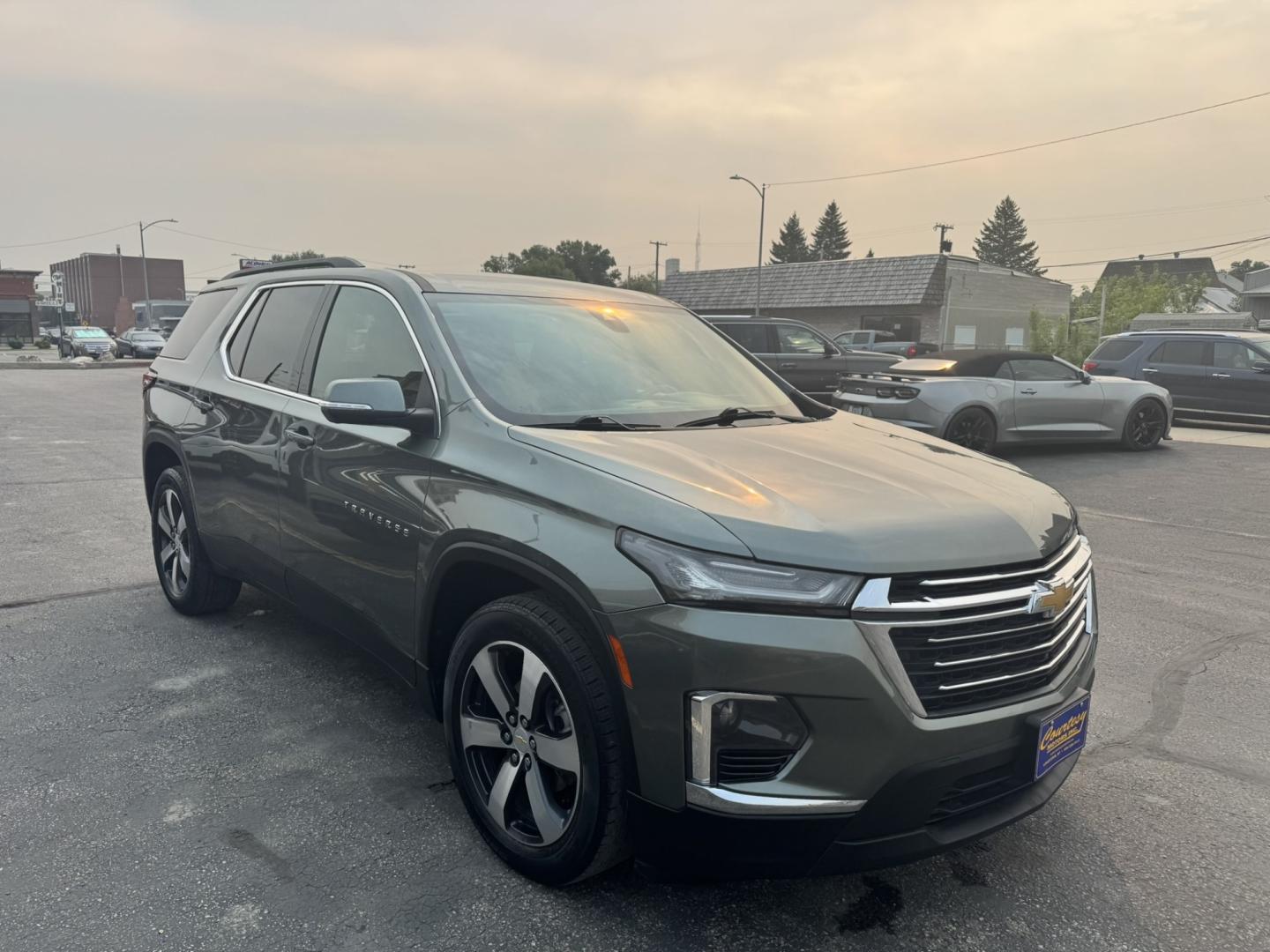 2023 Grey /Black Chevrolet Traverse LT Feather AWD (1GNEVHKW2PJ) with an 3.6L V6 DOHC 24V engine, 9A transmission, located at 116 5th Avenue South, Lewistown, MT, 59457, 47.063877, -109.427879 - Need room for the whole family without sacrificing comfort or capability? Check out this 2023 Chevrolet Traverse LT AWD with leather! This GM lease return has been well cared for and offers the peace of mind of a late-model SUV packed with the features today's drivers want. Inside you'll find premi- Photo#0