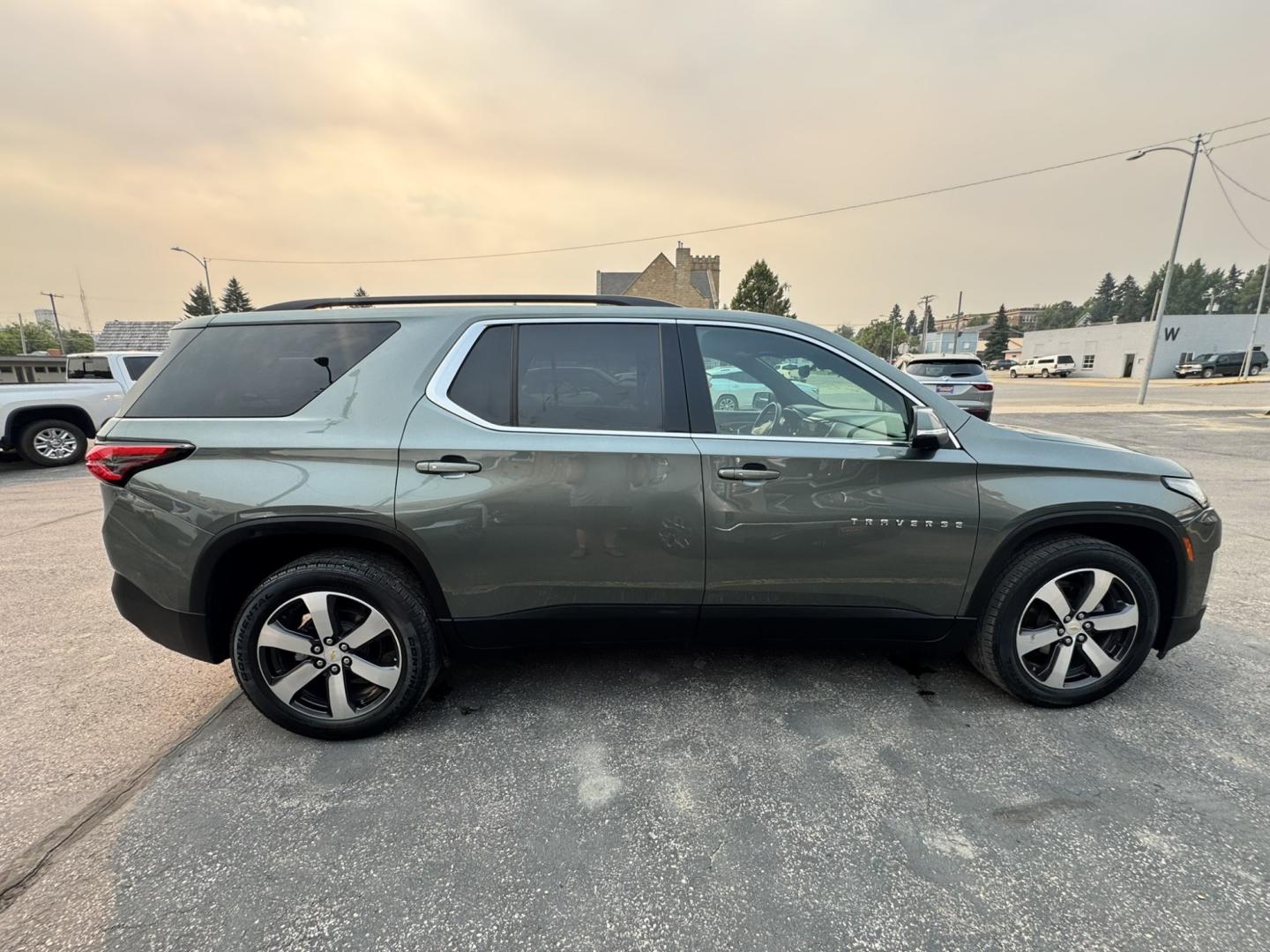 2023 Grey /Black Chevrolet Traverse LT Feather AWD (1GNEVHKW2PJ) with an 3.6L V6 DOHC 24V engine, 9A transmission, located at 116 5th Avenue South, Lewistown, MT, 59457, 47.063877, -109.427879 - Need room for the whole family without sacrificing comfort or capability? Check out this 2023 Chevrolet Traverse LT AWD with leather! This GM lease return has been well cared for and offers the peace of mind of a late-model SUV packed with the features today's drivers want. Inside you'll find premi- Photo#1