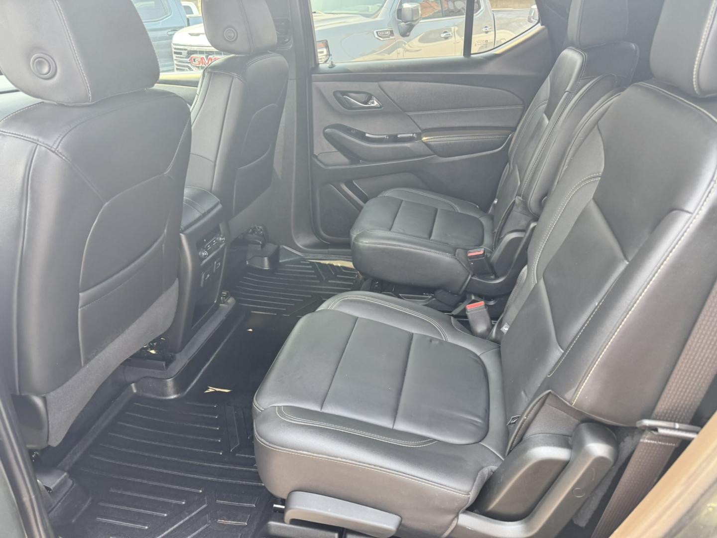 2023 Grey /Black Chevrolet Traverse LT Feather AWD (1GNEVHKW2PJ) with an 3.6L V6 DOHC 24V engine, 9A transmission, located at 116 5th Avenue South, Lewistown, MT, 59457, 47.063877, -109.427879 - Need room for the whole family without sacrificing comfort or capability? Check out this 2023 Chevrolet Traverse LT AWD with leather! This GM lease return has been well cared for and offers the peace of mind of a late-model SUV packed with the features today's drivers want. Inside you'll find premi- Photo#12