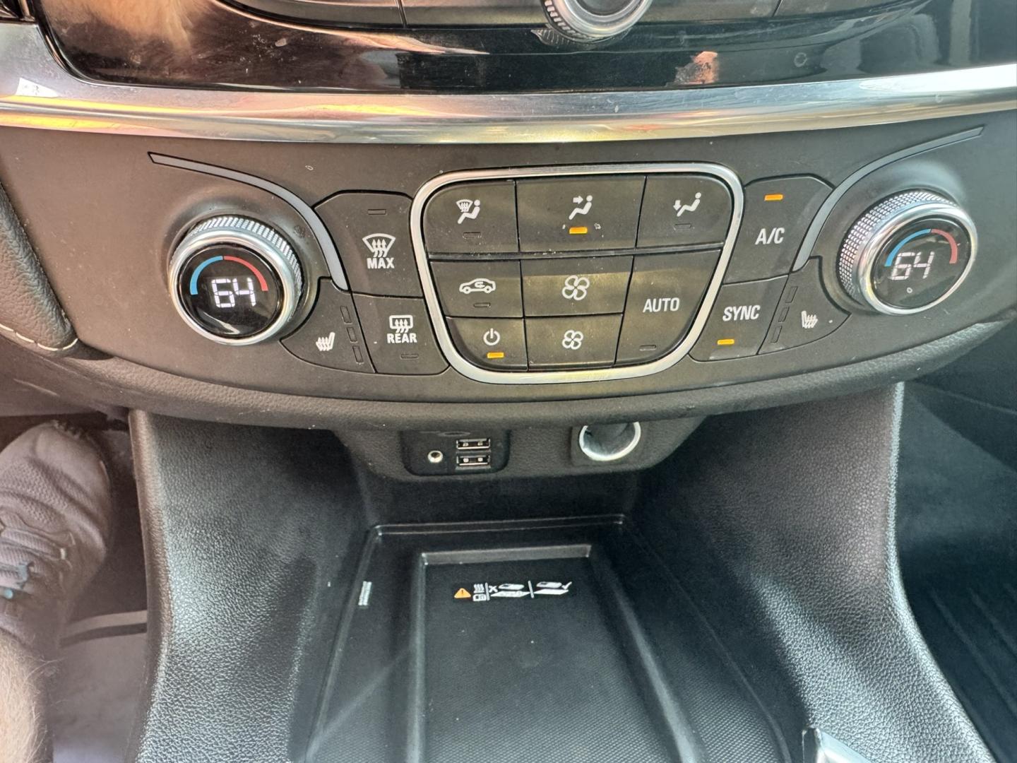 2023 Grey /Black Chevrolet Traverse LT Feather AWD (1GNEVHKW2PJ) with an 3.6L V6 DOHC 24V engine, 9A transmission, located at 116 5th Avenue South, Lewistown, MT, 59457, 47.063877, -109.427879 - Need room for the whole family without sacrificing comfort or capability? Check out this 2023 Chevrolet Traverse LT AWD with leather! This GM lease return has been well cared for and offers the peace of mind of a late-model SUV packed with the features today's drivers want. Inside you'll find premi- Photo#23