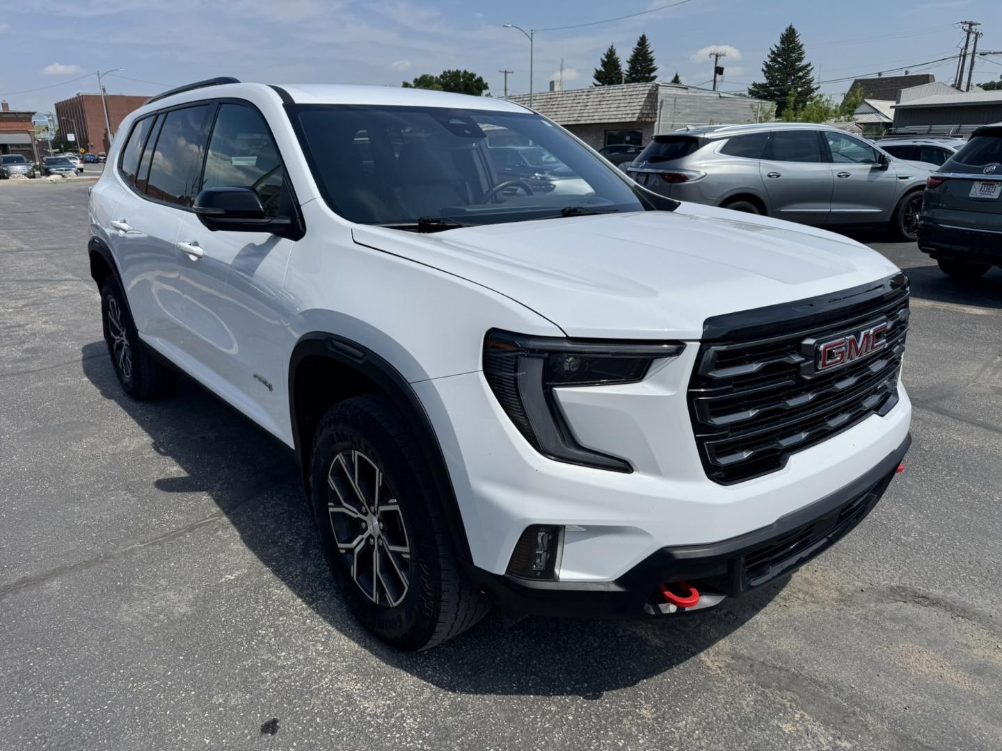 2024 WHITE /Gray GMC Acadia AT4 AWD (1GKENPKS3RJ) with an 2.5L L4 DOHC 16V engine, 9A transmission, located at 116 5th Avenue South, Lewistown, MT, 59457, 47.063877, -109.427879 - Adventure meets premium comfort in this 2024 GMC Acadia AT4 AWD! This factory lease return is ready for wherever the road—or the trail—takes you. With rugged AT4 styling, advanced technology, and All-Wheel Drive capability, it's built for Montana living while delivering the refinement you'd expe- Photo#0