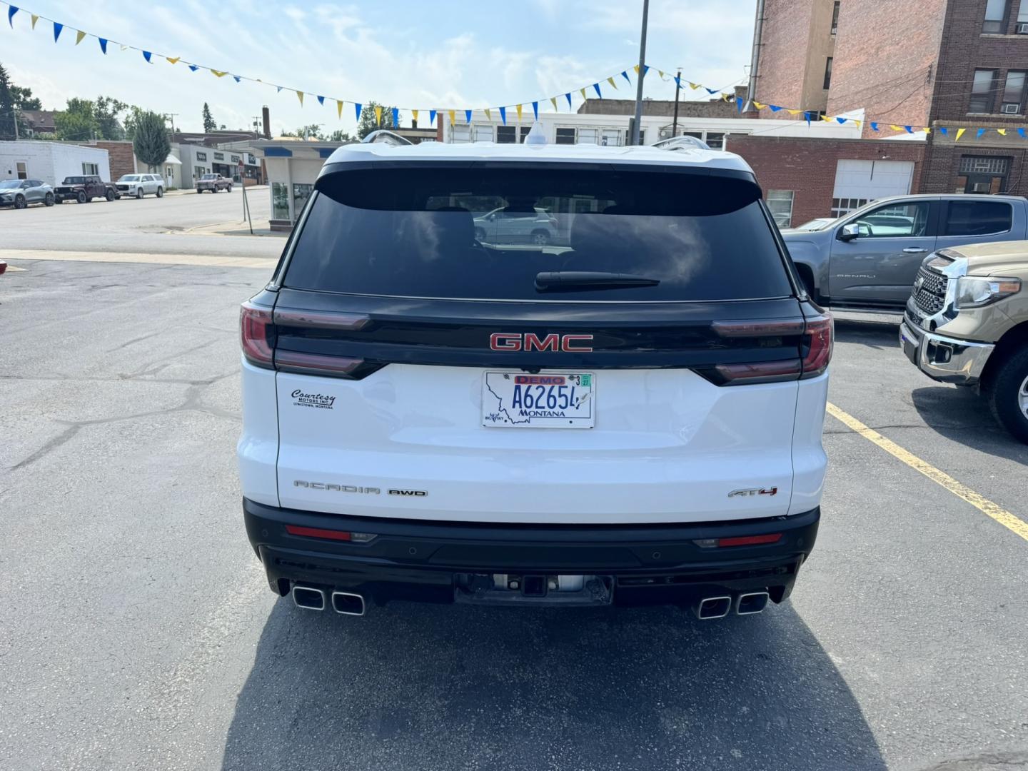 2024 WHITE /Gray GMC Acadia AT4 AWD (1GKENPKS3RJ) with an 2.5L L4 DOHC 16V engine, 9A transmission, located at 116 5th Avenue South, Lewistown, MT, 59457, 47.063877, -109.427879 - Adventure meets premium comfort in this 2024 GMC Acadia AT4 AWD! This factory lease return is ready for wherever the road—or the trail—takes you. With rugged AT4 styling, advanced technology, and All-Wheel Drive capability, it's built for Montana living while delivering the refinement you'd expe- Photo#3