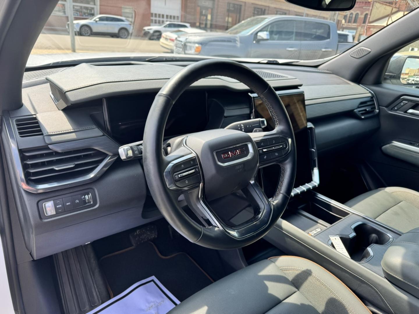 2024 WHITE /Gray GMC Acadia AT4 AWD (1GKENPKS3RJ) with an 2.5L L4 DOHC 16V engine, 9A transmission, located at 116 5th Avenue South, Lewistown, MT, 59457, 47.063877, -109.427879 - Adventure meets premium comfort in this 2024 GMC Acadia AT4 AWD! This factory lease return is ready for wherever the road—or the trail—takes you. With rugged AT4 styling, advanced technology, and All-Wheel Drive capability, it's built for Montana living while delivering the refinement you'd expe- Photo#17