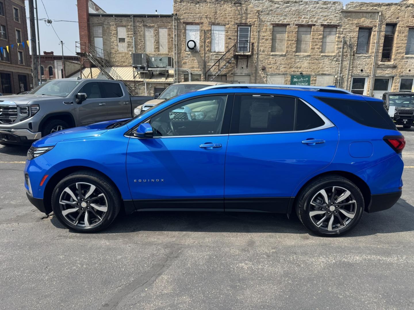 2024 Blue /Black Chevrolet Equinox Premier AWD (3GNAXXEG8RL) with an 1.5L L4 DOHC 16V TURBO engine, 6A transmission, located at 116 5th Avenue South, Lewistown, MT, 59457, 47.063877, -109.427879 - Looking for a like-new SUV with all the latest technology, premium comfort, and all-weather confidence? This 2024 Chevrolet Equinox Premier AWD checks all the boxes! Powered by a fuel-efficient 1.5L turbocharged engine and equipped with All-Wheel Drive, this Equinox delivers a smooth, confident rid- Photo#5