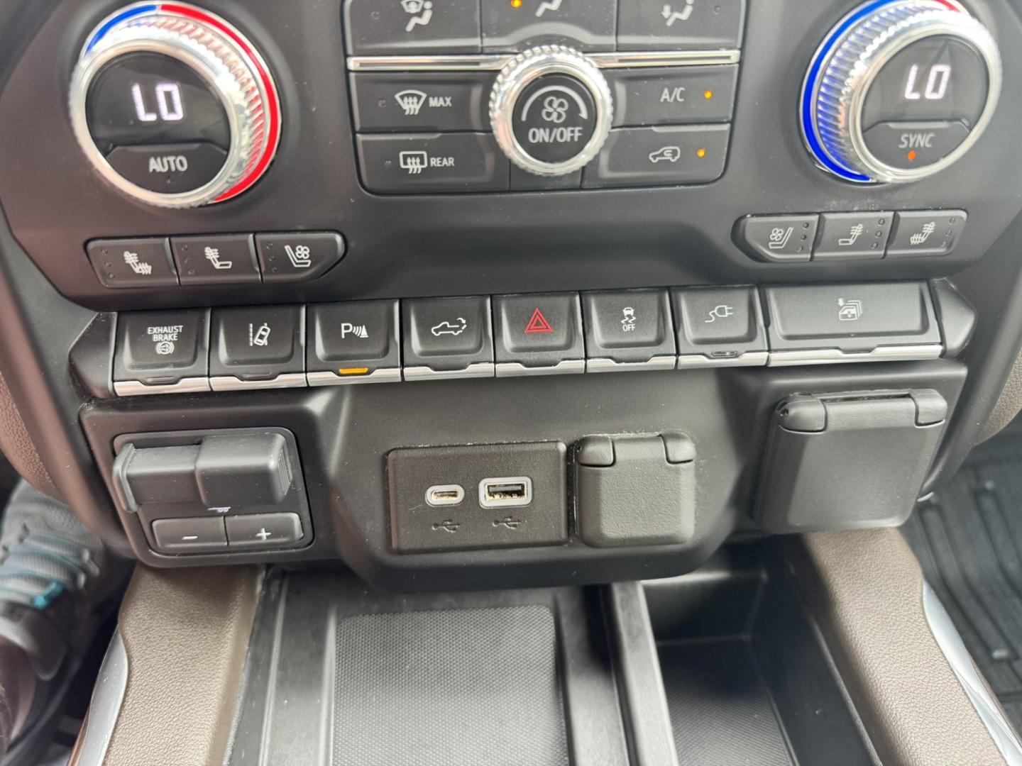 2023 Maroon /Tan GMC Sierra 2500HD SLT Crew Cab 2WD (1GT49NEY6PF) with an 6.6L V8 OHV 16V TURBO DIESEL engine, 6A transmission, located at 116 5th Avenue South, Lewistown, MT, 59457, 47.063877, -109.427879 - When it's time to get serious about towing, hauling, or simply driving one of the nicest heavy-duty trucks on the road, this 2023 GMC Sierra 2500HD SLT Crew Cab 4x4 is ready for the job. Powered by the legendary 6.6L Duramax Turbo-Diesel V8 paired with the Allison® 10-speed automatic transmission,- Photo#21
