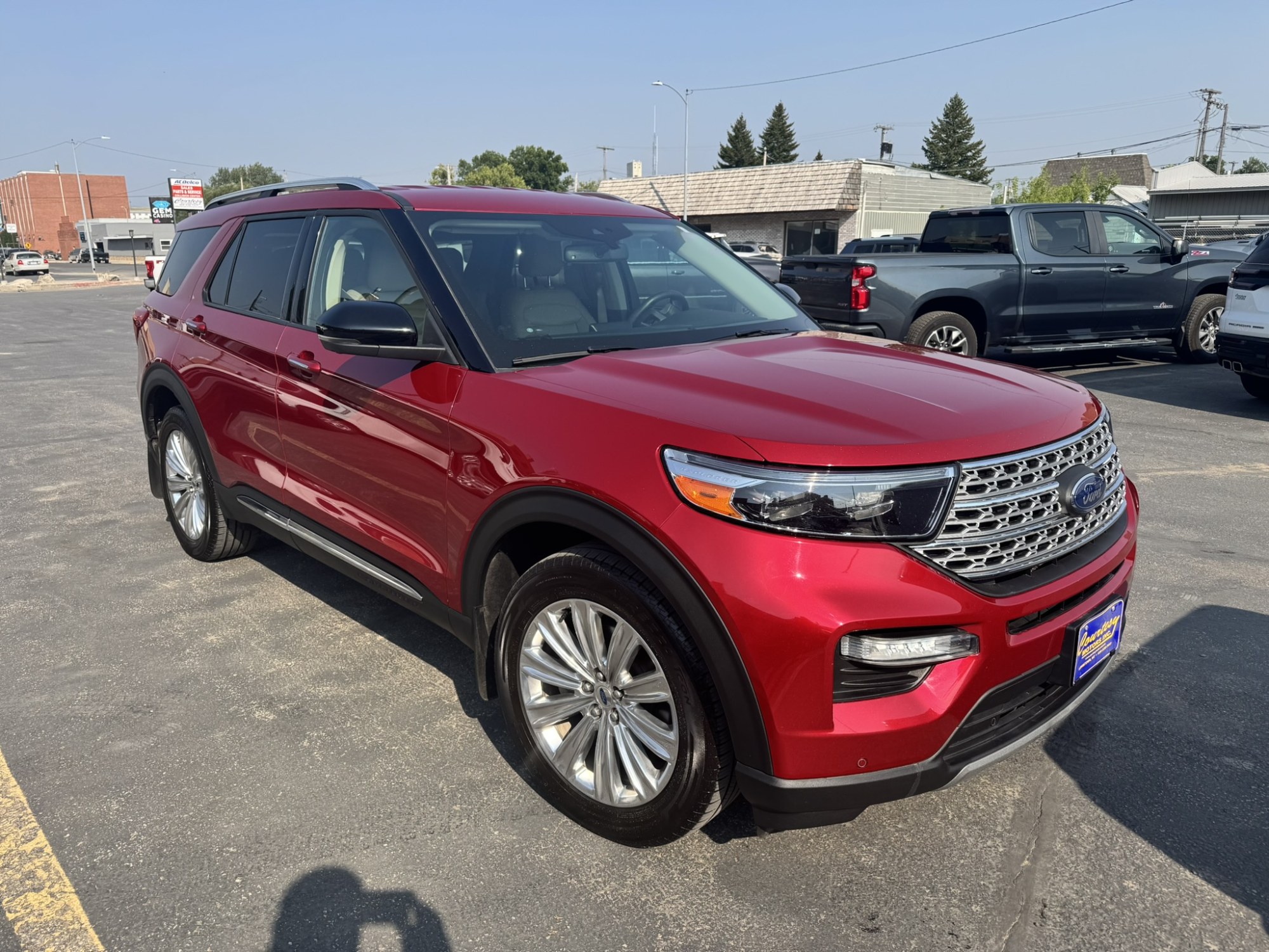 photo of 2022 Ford Explorer Limited AWD