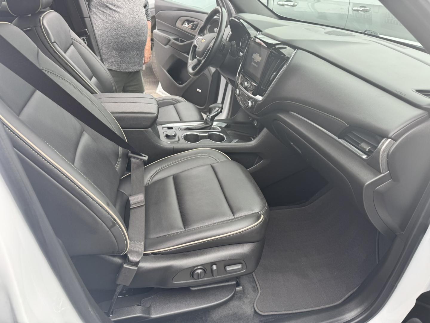 2023 WHITE /Black Chevrolet Traverse Premier AWD (1GNEVKKW9PJ) with an 3.6L V6 DOHC 24V engine, 9A transmission, located at 116 5th Avenue South, Lewistown, MT, 59457, 47.063877, -109.427879 - This 2023 Chevrolet Traverse Premier AWD gives you the perfect combination of luxury, space and all-weather capability. Powered by the proven 3.6L V6 with 310 horsepower and paired with a 9-speed automatic transmission, the Traverse has plenty of power while the AWD system gives you added confidence- Photo#7