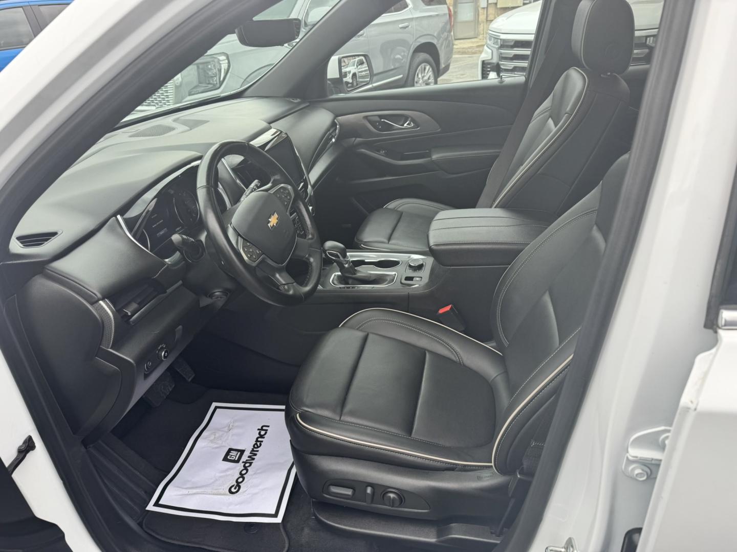 2023 WHITE /Black Chevrolet Traverse Premier AWD (1GNEVKKW9PJ) with an 3.6L V6 DOHC 24V engine, 9A transmission, located at 116 5th Avenue South, Lewistown, MT, 59457, 47.063877, -109.427879 - This 2023 Chevrolet Traverse Premier AWD gives you the perfect combination of luxury, space and all-weather capability. Powered by the proven 3.6L V6 with 310 horsepower and paired with a 9-speed automatic transmission, the Traverse has plenty of power while the AWD system gives you added confidence- Photo#14