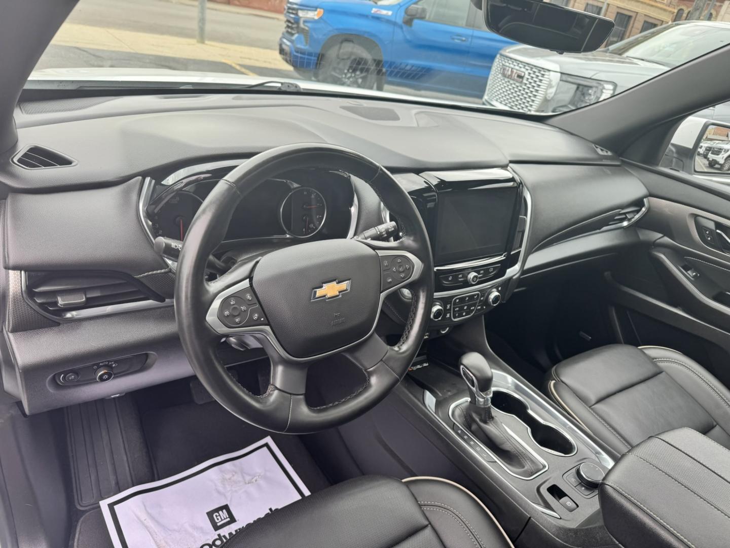 2023 WHITE /Black Chevrolet Traverse Premier AWD (1GNEVKKW9PJ) with an 3.6L V6 DOHC 24V engine, 9A transmission, located at 116 5th Avenue South, Lewistown, MT, 59457, 47.063877, -109.427879 - This 2023 Chevrolet Traverse Premier AWD gives you the perfect combination of luxury, space and all-weather capability. Powered by the proven 3.6L V6 with 310 horsepower and paired with a 9-speed automatic transmission, the Traverse has plenty of power while the AWD system gives you added confidence- Photo#18
