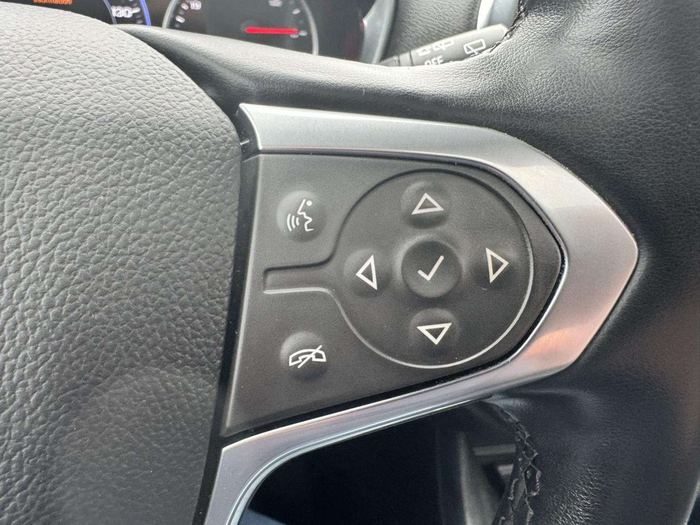 2023 WHITE /Black Chevrolet Traverse Premier AWD (1GNEVKKW9PJ) with an 3.6L V6 DOHC 24V engine, 9A transmission, located at 116 5th Avenue South, Lewistown, MT, 59457, 47.063877, -109.427879 - This 2023 Chevrolet Traverse Premier AWD gives you the perfect combination of luxury, space and all-weather capability. Powered by the proven 3.6L V6 with 310 horsepower and paired with a 9-speed automatic transmission, the Traverse has plenty of power while the AWD system gives you added confidence- Photo#20