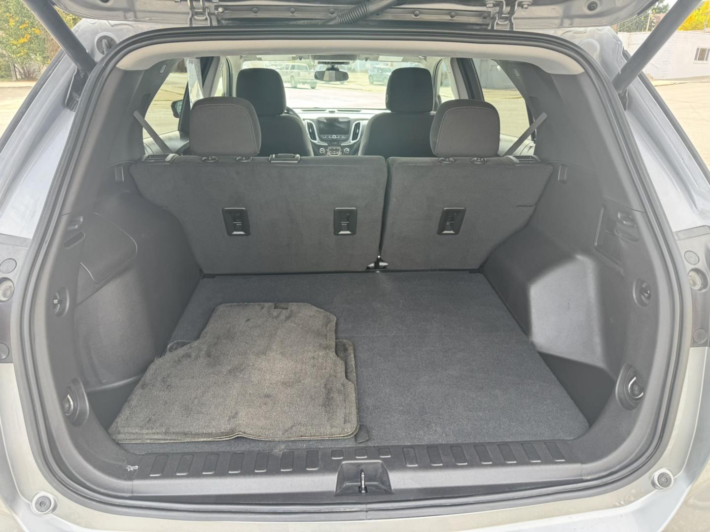 2024 Grey /Black Chevrolet Equinox LT AWD (3GNAXUEG1RL) with an 1.5L L4 DOHC 16V TURBO engine, 6A transmission, located at 116 5th Avenue South, Lewistown, MT, 59457, 47.063877, -109.427879 - This 2024 Chevrolet Equinox LT AWD is a great combination of comfort, capability and technology, with an impressive list of options and the added confidence of all-wheel drive. Under the hood is Chevrolet's proven 1.5L Turbocharged 4-cylinder producing 175 horsepower and 203 lb-ft of torque, paired- Photo#9