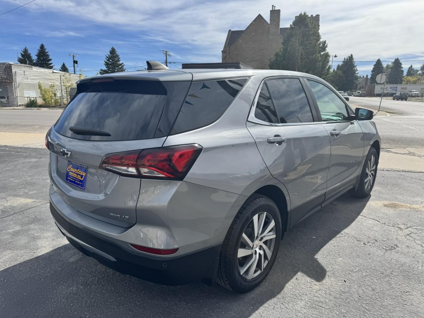 2024 Grey /Black Chevrolet Equinox LT AWD (3GNAXUEG1RL) with an 1.5L L4 DOHC 16V TURBO engine, 6A transmission, located at 116 5th Avenue South, Lewistown, MT, 59457, 47.063877, -109.427879 - This 2024 Chevrolet Equinox LT AWD is a great combination of comfort, capability and technology, with an impressive list of options and the added confidence of all-wheel drive. Under the hood is Chevrolet's proven 1.5L Turbocharged 4-cylinder producing 175 horsepower and 203 lb-ft of torque, paired- Photo#2