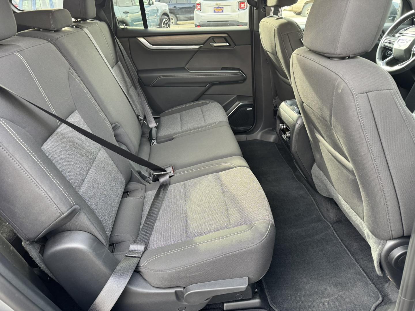 2026 Grey /Grey GMC Acadia Elevation (1GKENNKS4TJ) with an 2.5L L4 DOHC 16V engine, 9A transmission, located at 116 5th Avenue South, Lewistown, MT, 59457, 47.063877, -109.427879 - 2026 GMC Acadia Elevation AWD — a great-looking midsize SUV that gives you the perfect combination of style, comfort, technology and all-weather capability. The Acadia has been completely redesigned with a bold, upscale look and a spacious interior that makes it equally comfortable for daily drivi- Photo#8