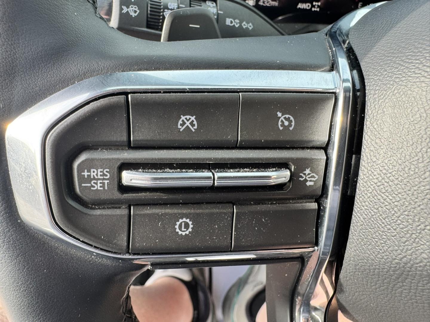 2026 Grey /Grey GMC Acadia Elevation (1GKENNKS4TJ) with an 2.5L L4 DOHC 16V engine, 9A transmission, located at 116 5th Avenue South, Lewistown, MT, 59457, 47.063877, -109.427879 - 2026 GMC Acadia Elevation AWD — a great-looking midsize SUV that gives you the perfect combination of style, comfort, technology and all-weather capability. The Acadia has been completely redesigned with a bold, upscale look and a spacious interior that makes it equally comfortable for daily drivi- Photo#19
