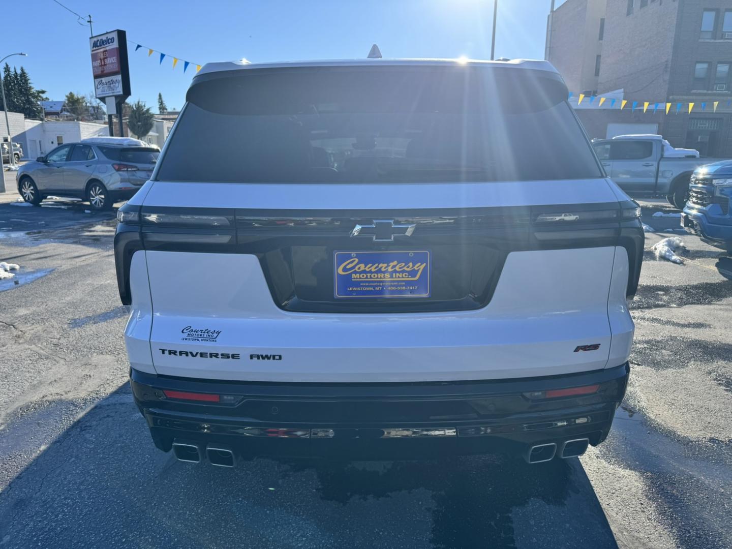 2024 WHITE /Black Chevrolet Traverse RS AWD (1GNEVLKS8RJ) with an 2.5L L4 DOHC 16V TURBO engine, 9A transmission, located at 116 5th Avenue South, Lewistown, MT, 59457, 47.063877, -109.427879 - Check out this sharp 2024 Chevrolet Traverse RS AWD! This well-equipped SUV combines sporty RS styling, impressive performance, and the comfort and technology your family will appreciate. Powered by a 2.5L turbocharged engine paired with an 8-speed automatic transmission, it delivers strong accelera- Photo#3