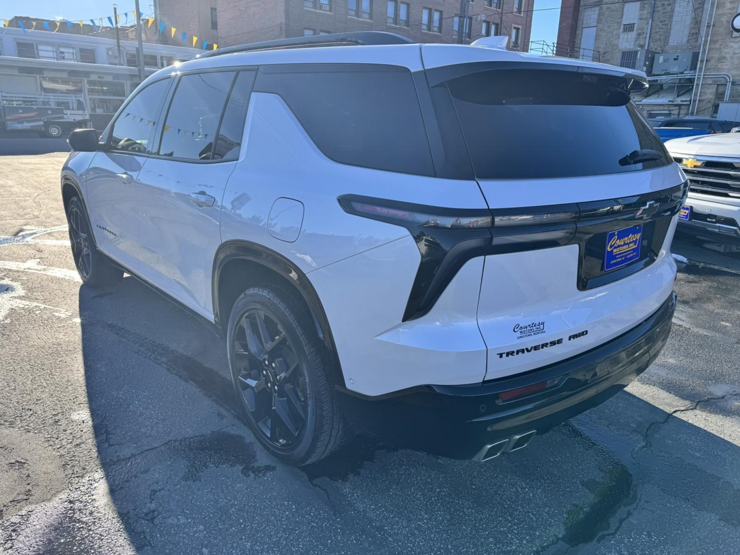 2024 WHITE /Black Chevrolet Traverse RS AWD (1GNEVLKS8RJ) with an 2.5L L4 DOHC 16V TURBO engine, 9A transmission, located at 116 5th Avenue South, Lewistown, MT, 59457, 47.063877, -109.427879 - Check out this sharp 2024 Chevrolet Traverse RS AWD! This well-equipped SUV combines sporty RS styling, impressive performance, and the comfort and technology your family will appreciate. Powered by a 2.5L turbocharged engine paired with an 8-speed automatic transmission, it delivers strong accelera- Photo#4
