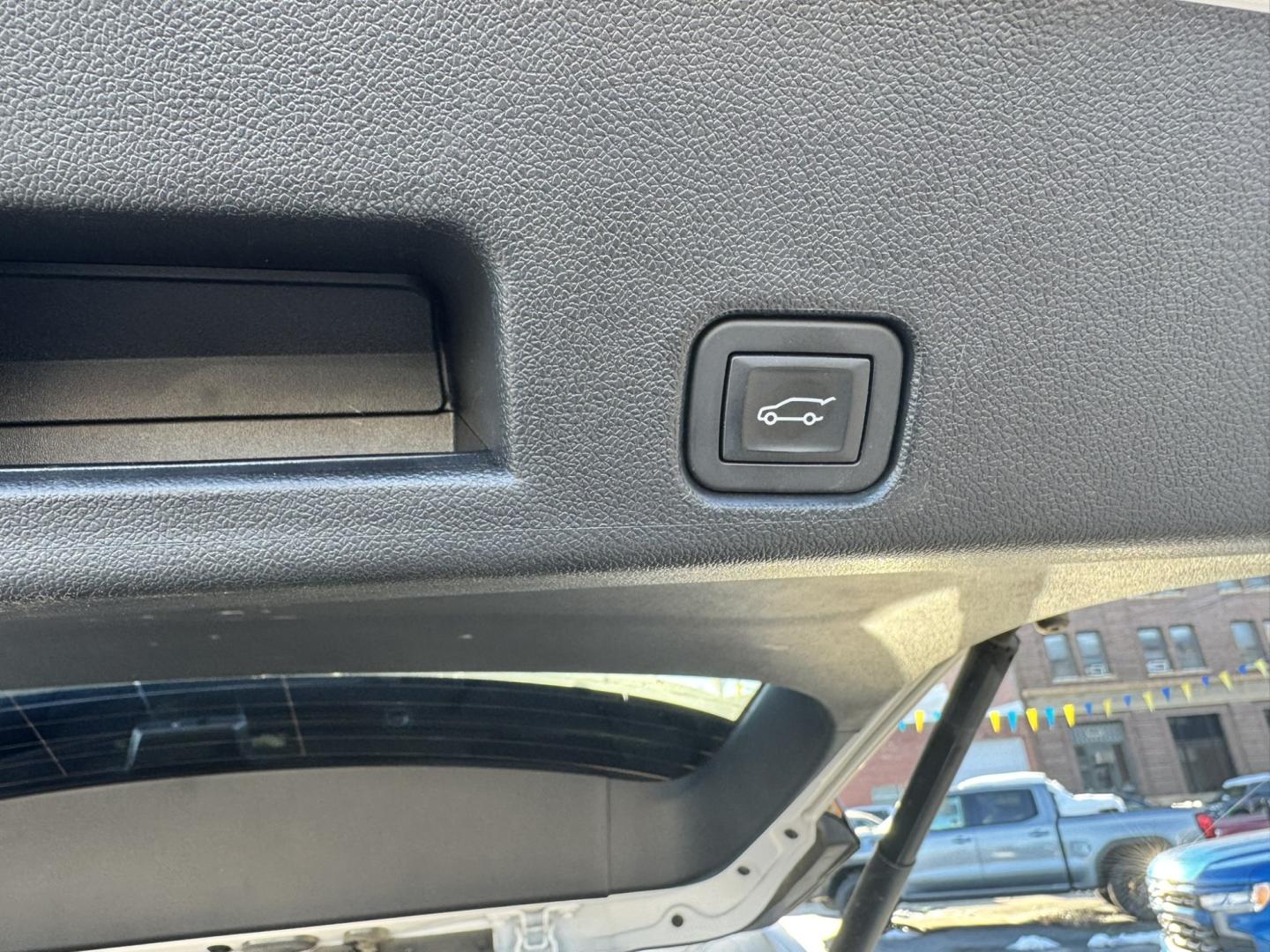 2024 WHITE /Black Chevrolet Traverse RS AWD (1GNEVLKS8RJ) with an 2.5L L4 DOHC 16V TURBO engine, 9A transmission, located at 116 5th Avenue South, Lewistown, MT, 59457, 47.063877, -109.427879 - Check out this sharp 2024 Chevrolet Traverse RS AWD! This well-equipped SUV combines sporty RS styling, impressive performance, and the comfort and technology your family will appreciate. Powered by a 2.5L turbocharged engine paired with an 8-speed automatic transmission, it delivers strong accelera- Photo#14