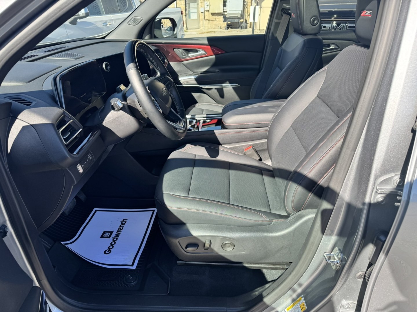 2026 Grey /Black Chevrolet Traverse Z71 (1GNEVJKS1TJ) , located at 116 5th Avenue South, Lewistown, MT, 59457, 47.063877, -109.427879 - Check out this sharp 2026 Chevrolet Traverse Z71 AWD! With rugged Z71 styling, impressive turbocharged performance, and plenty of room for the whole family, this Traverse is ready for daily driving and weekend adventures alike. Powered by a 2.5L turbocharged engine paired with an 8-speed automatic t- Photo#15