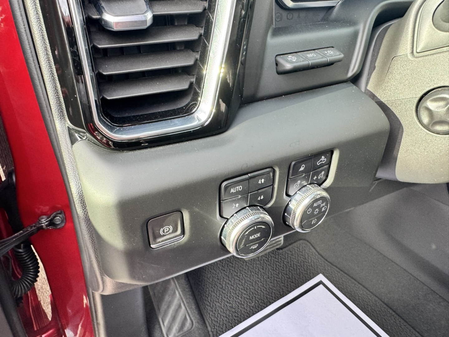 2024 Maroon /Black GMC Sierra 1500 Denali Crew Cab Short Box 4WD (3GTUUGEL8RG) with an 6.2L V8 OHV 16V engine, 6A transmission, located at 116 5th Avenue South, Lewistown, MT, 59457, 47.063877, -109.427879 - **2024 GMC Sierra 1500 Crew Cab Denali 4WD – 6.2L V8** Experience luxury and capability in this 2024 GMC Sierra 1500 Crew Cab Denali 4WD. The powerful 6.2L EcoTec3 V8 delivers **420 horsepower** and **460 lb-ft of torque**, paired with a 10-speed automatic and four-wheel drive for confident perfo- Photo#15