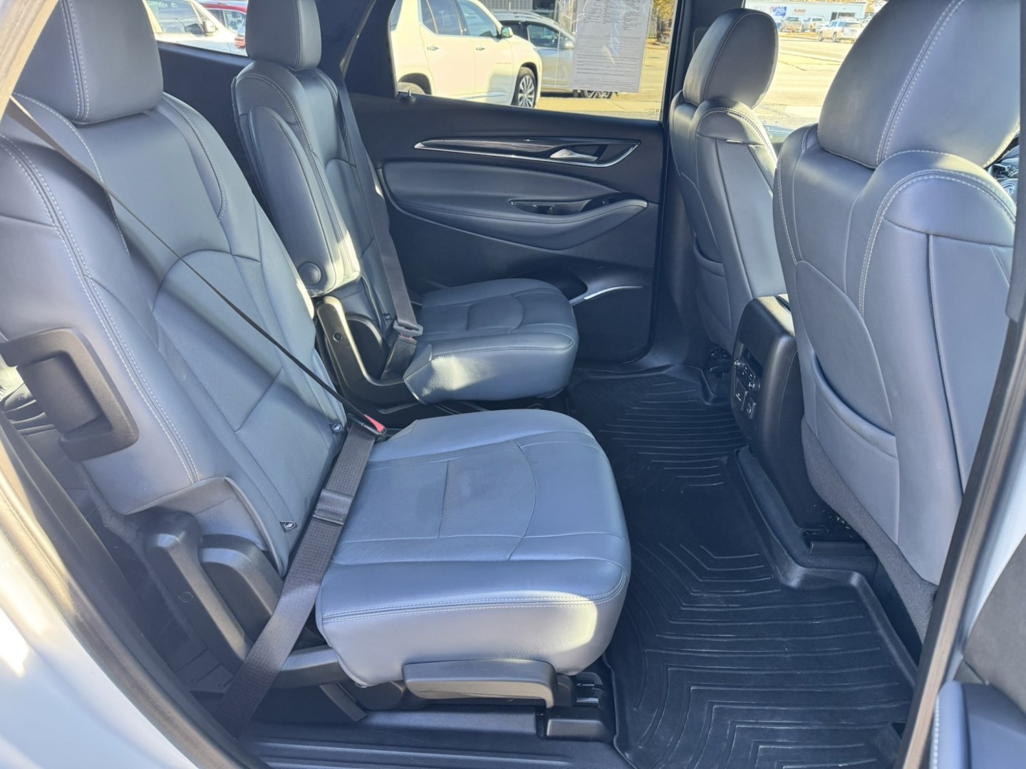 2022 WHITE /Grey Buick Enclave Premium AWD (5GAEVBKW7NJ) with an 3.6L V6 DOHC 24V engine, 9A transmission, located at 116 5th Avenue South, Lewistown, MT, 59457, 47.063877, -109.427879 - **2022 Buick Enclave Premium AWD** Experience refined comfort and confident capability in this 2022 Buick Enclave Premium AWD. Powered by a smooth 3.6L V6 engine producing **310 horsepower** and **266 lb-ft of torque**, paired with a 9-speed automatic transmission and all-wheel drive, it delivers q- Photo#8