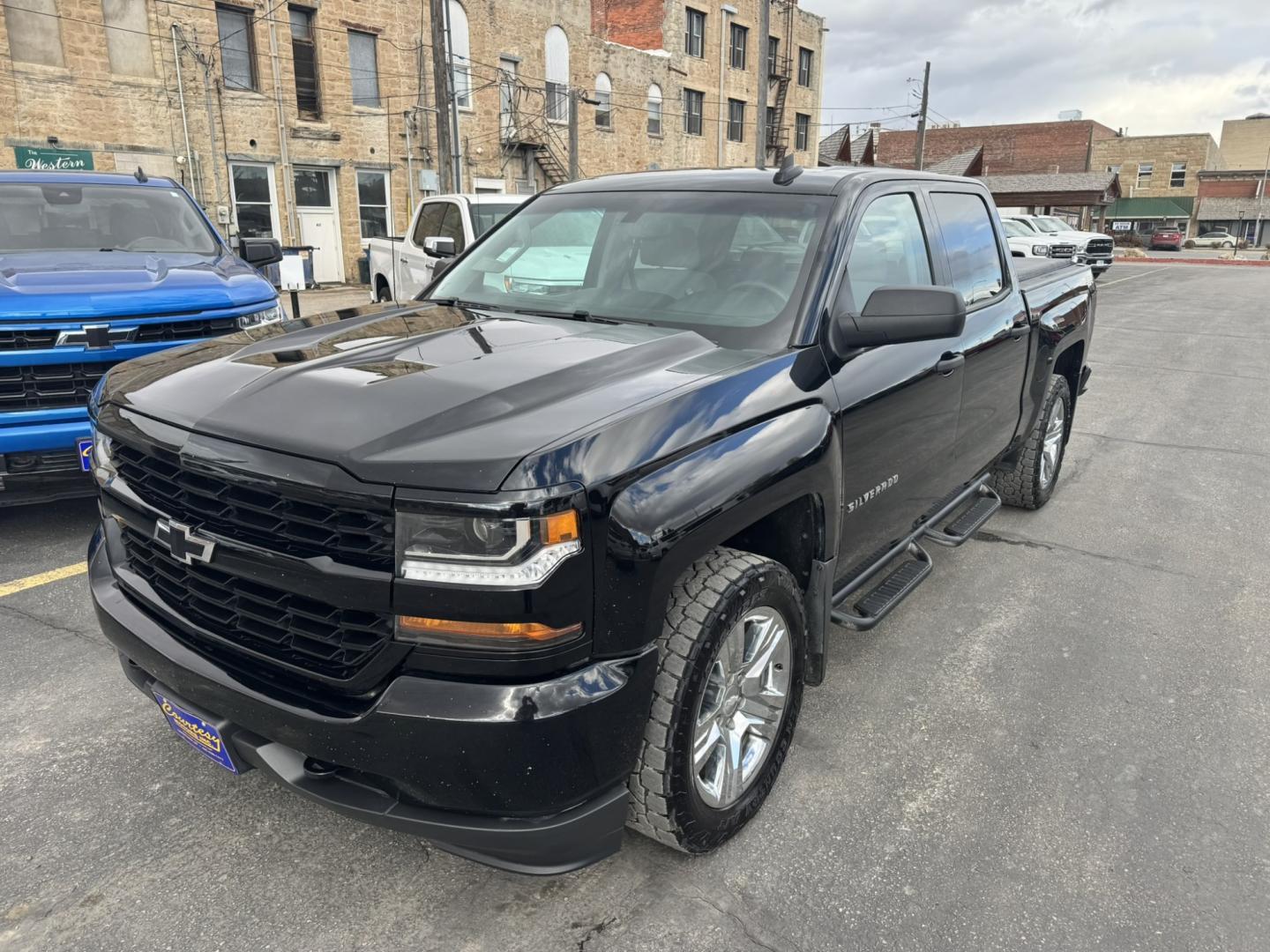 2018 Black /Grey Chevrolet Silverado 1500 Custom Crew Cab 4WD (3GCUKPEC1JG) with an 5.3L V8 OHV 16V engine, 6A transmission, located at 116 5th Avenue South, Lewistown, MT, 59457, 47.063877, -109.427879 - **2018 Chevrolet Silverado 1500 Crew Cab Custom 4WD** Ready for work and the weekend, this 2018 Chevrolet Silverado 1500 Crew Cab Custom 4WD delivers proven full-size truck capability. Powered by the available EcoTec3 5.3L V8 producing **355 horsepower** and **383 lb-ft of torque** (or the standa- Photo#6