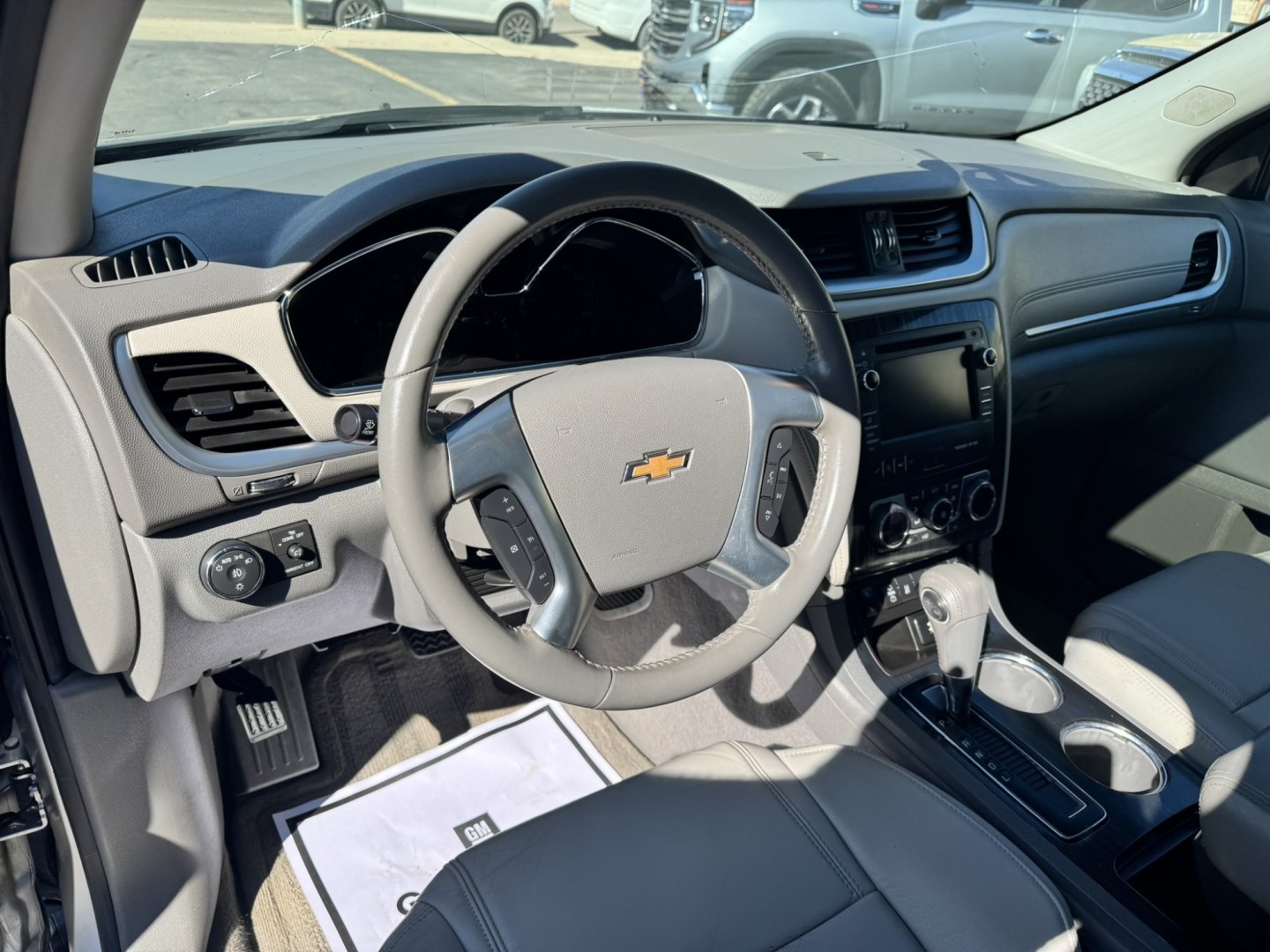 2017 SILVER /Grey Chevrolet Traverse 2LT AWD (1GNKVHKD1HJ) with an 3.6L V6 DOHC 24V engine, 6A transmission, located at 116 5th Avenue South, Lewistown, MT, 59457, 47.063877, -109.427879 - Clean Car Fax on this 2017 Chevrolet Traverse LT AWD! Loaded with heated leather, dual sunroofs, Bluetooth, On Star, XM Radio, and more! Don't let this 2017 Chevrolet Traverse AWD LT get away!- Photo#18