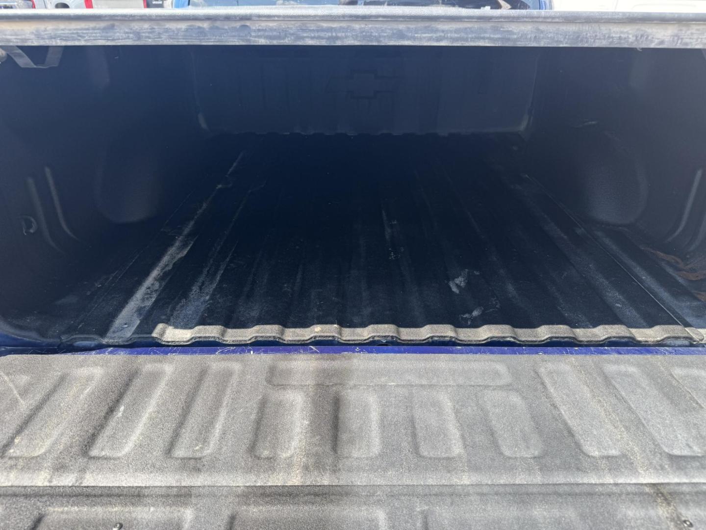 2016 BLUE /Grey Chevrolet Silverado 1500 LT Crew Cab 4WD (3GCUKRECXGG) with an 5.3L V8 OHV 16V engine, 6A transmission, located at 116 5th Avenue South, Lewistown, MT, 59457, 47.063877, -109.427879 - Clean Car Fax on this 2016 Chevrolet Silverado LT Crew Cab 4WD! Power driver seat, heated front seats, Navigation, Keyless Entry, remote start, tow package, heated exterior mirrors, ALL STAR EDITION * TRAILERING EQUIPMENT PKG INCL AUTO LOCKING REAR DIFFERENTIAL * PWR SEAT ADJUSTER, DRIVER * LED FRO - Photo#9